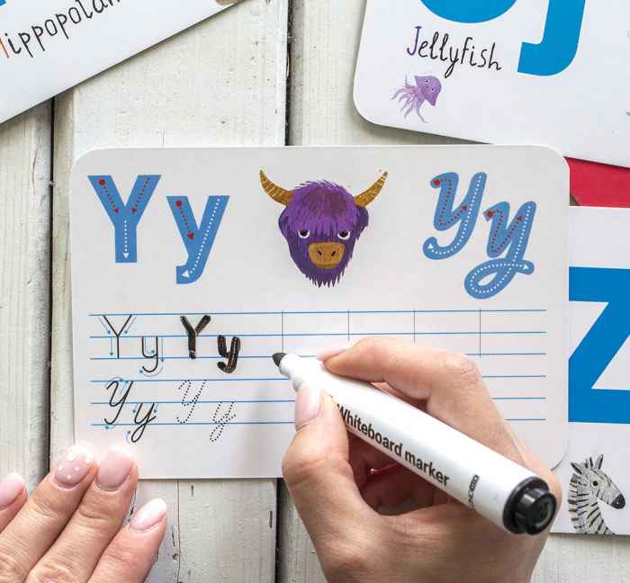 Багаторазові прописи Англійський алфавіт До школи готові 26 карток Кенгуру Ранок - фото 3